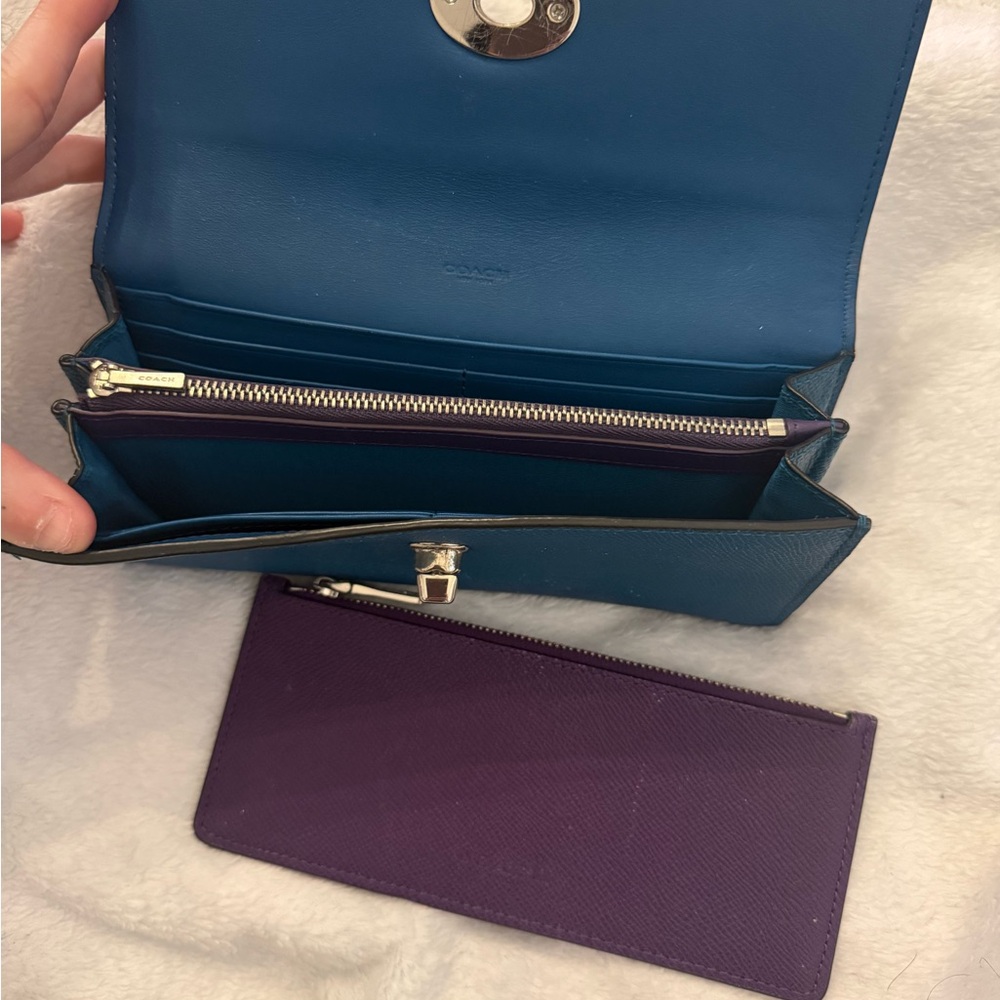 Vintage Coach Blue Leather Wallet - Picture 6 of 9